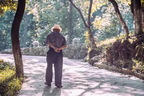 今日份的自我检讨：一个老年人的心里独白
